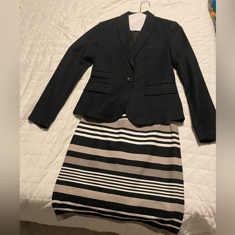 Mix and match women’s suit from Banana Republic
